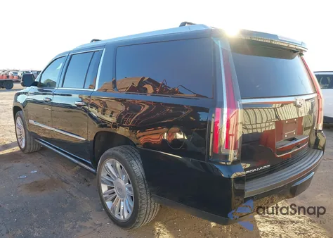 2016 Cadillac Escalade Esv Platinum z USA, uszkodzony, nr VIN 1GYS4KKJ4GR208543